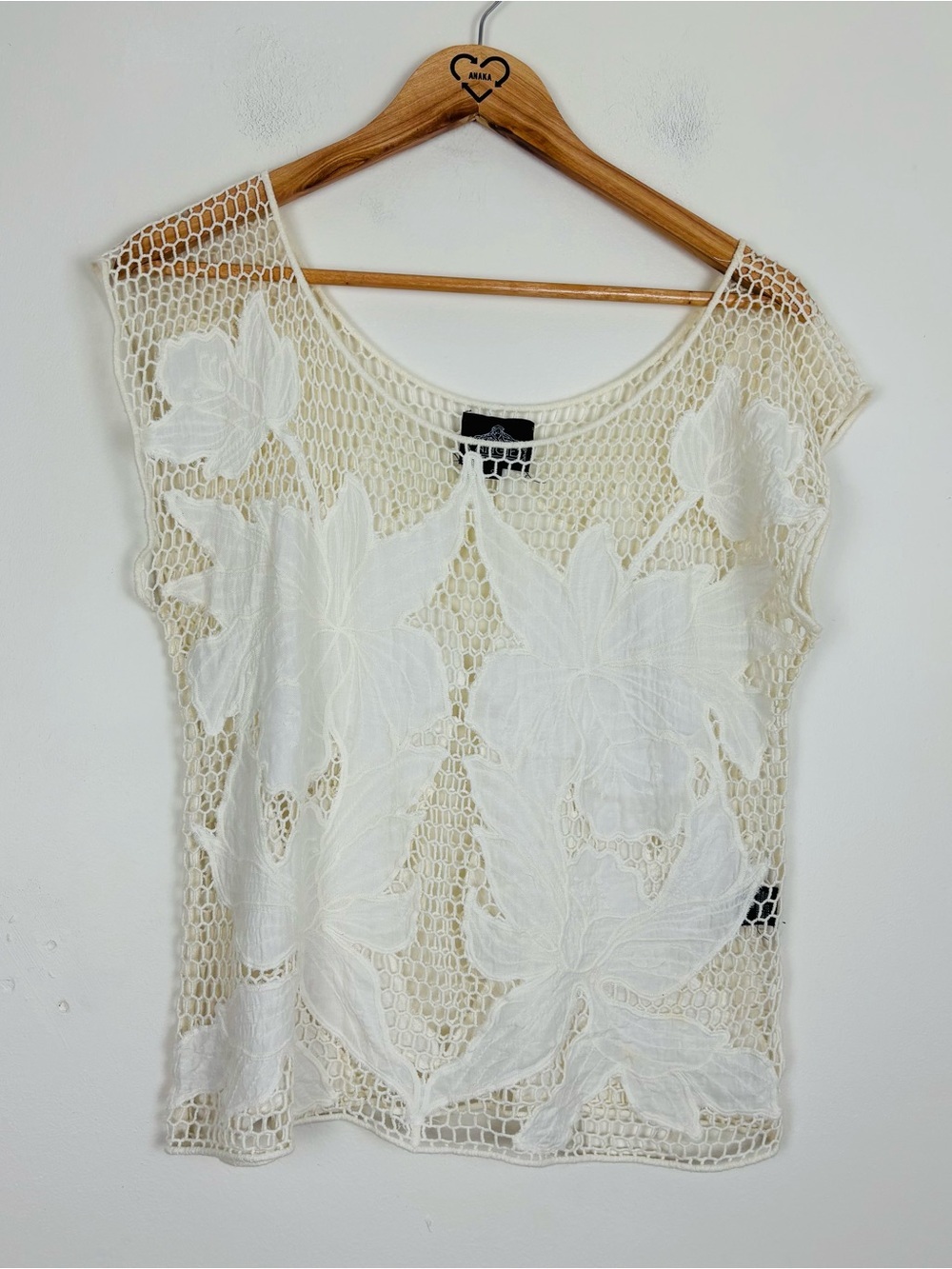 Angie cream white floral appliqué on netting short sleeve top. Small